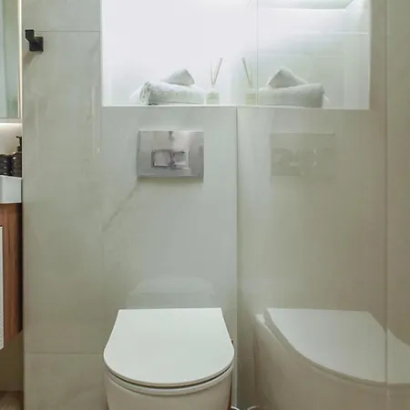 The Localment 1' From The White Tower Apartment Thessaloniki