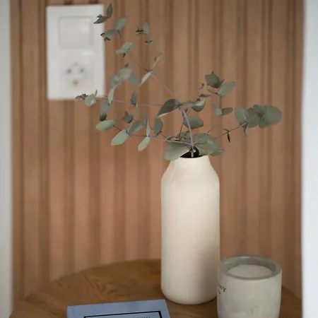 The Localment 1' From The White Tower Apartament *