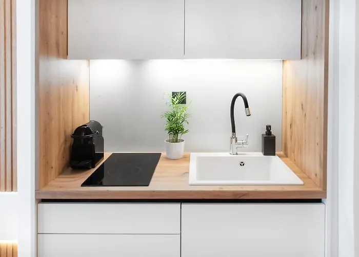 The Localment 1' From The White Tower * Salonic